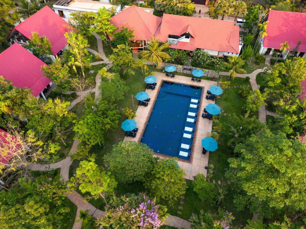 Amazing Smile Angkor Resort Сиемрип Экстерьер фото