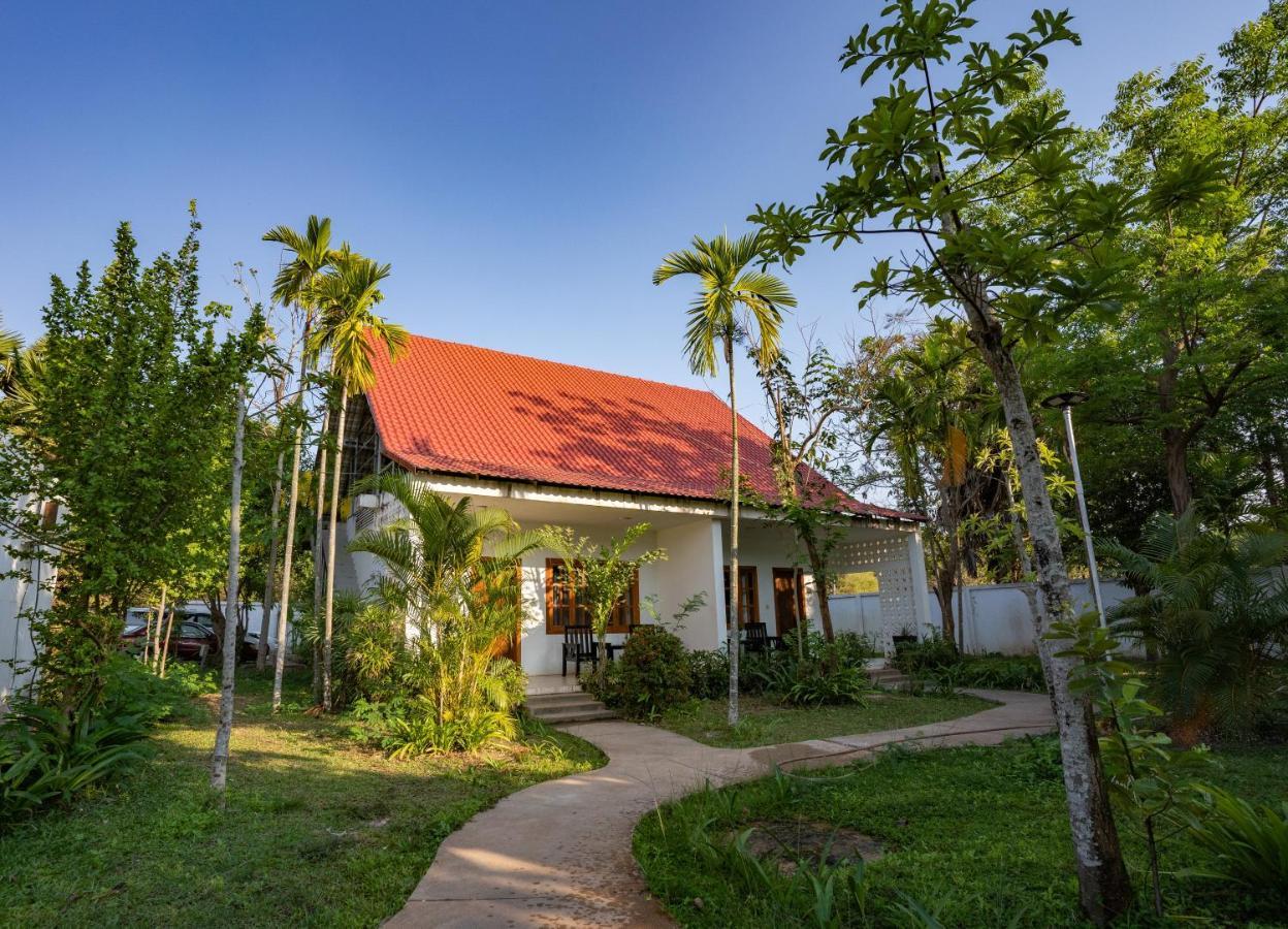 Amazing Smile Angkor Resort Сиемрип Экстерьер фото