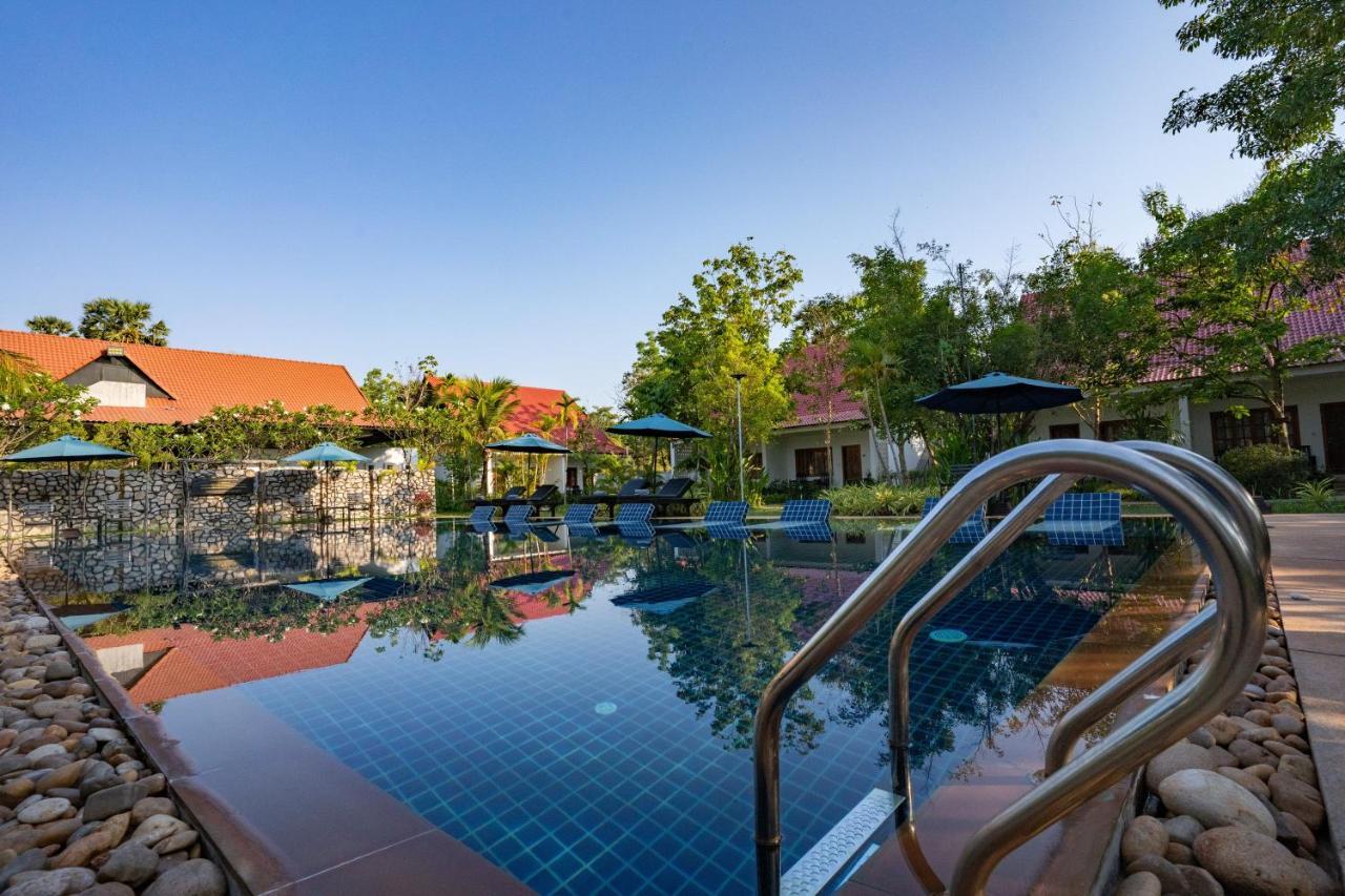 Amazing Smile Angkor Resort Сиемрип Экстерьер фото